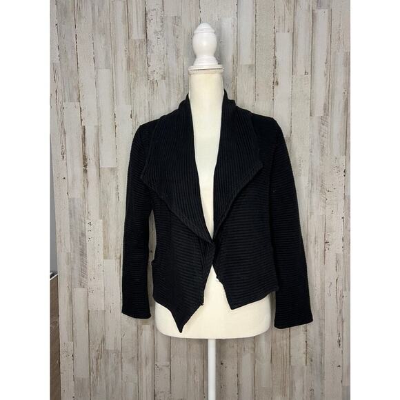 Dolan Women's Black Ribbed‎ Cropped Blazer Jacket Size Medium Casual - Picture 1 of 6